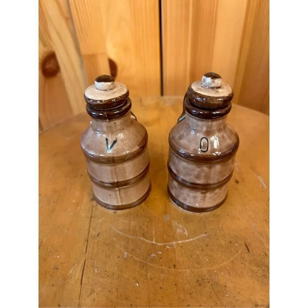 Vintage stoneware olive and vinegar set (6855)